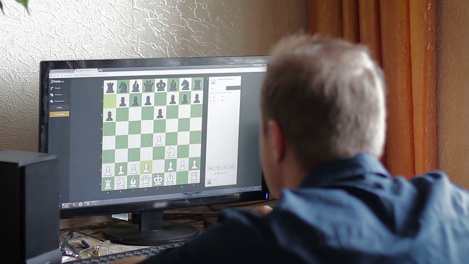 Découvrir les vidéos en ligne pour apprendre les différentes ouvertures aux échecs et avoir un jeu gagnant