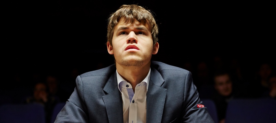 Biographie du grand joueur d'échecs norvégien et champion du monde Magnus Carlsen