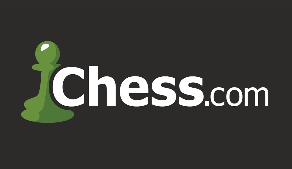 Chess.com est un site pour jouer aux échecs en ligne contre un ami, d'autres joueurs avec un classement ELO ou l'ordinateur et intelligence artificielle