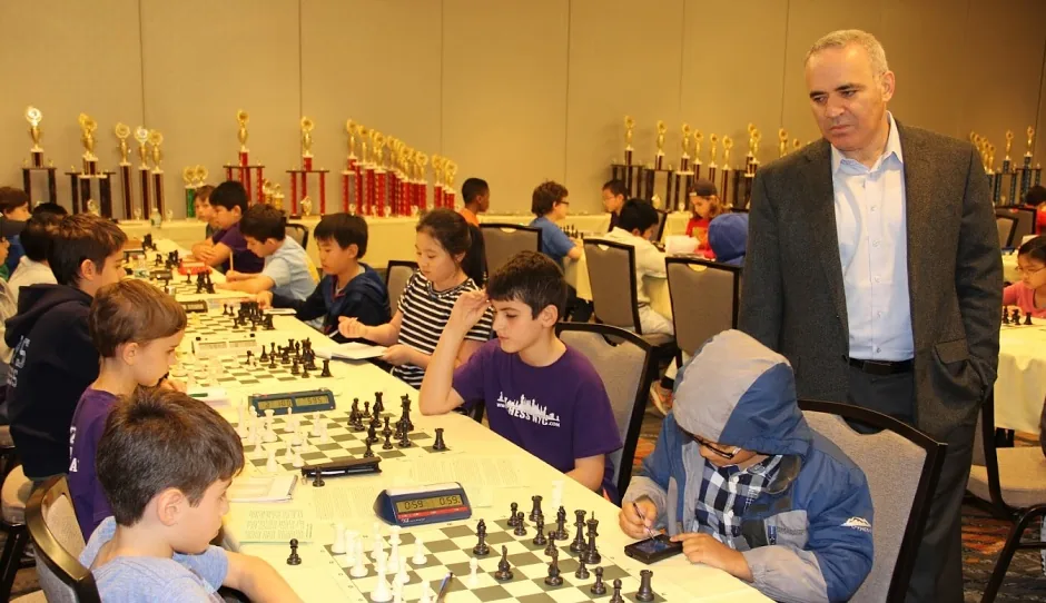 Les bienfaits qu'apportent le jeu des échecs chez les jeunes enfants dans le système scolaire